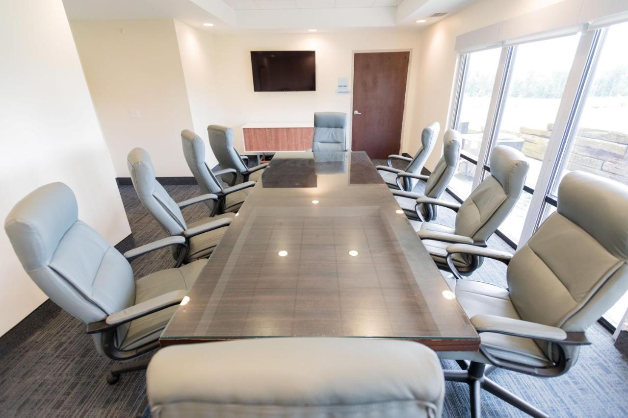 Holiday Inn Express & Suites Lexington North West-The Vineyard By Ihg Esterno foto