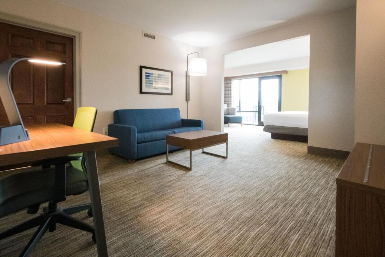 Holiday Inn Express & Suites Lexington North West-The Vineyard By Ihg Esterno foto