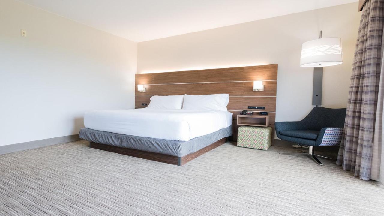 Holiday Inn Express & Suites Lexington North West-The Vineyard By Ihg Esterno foto