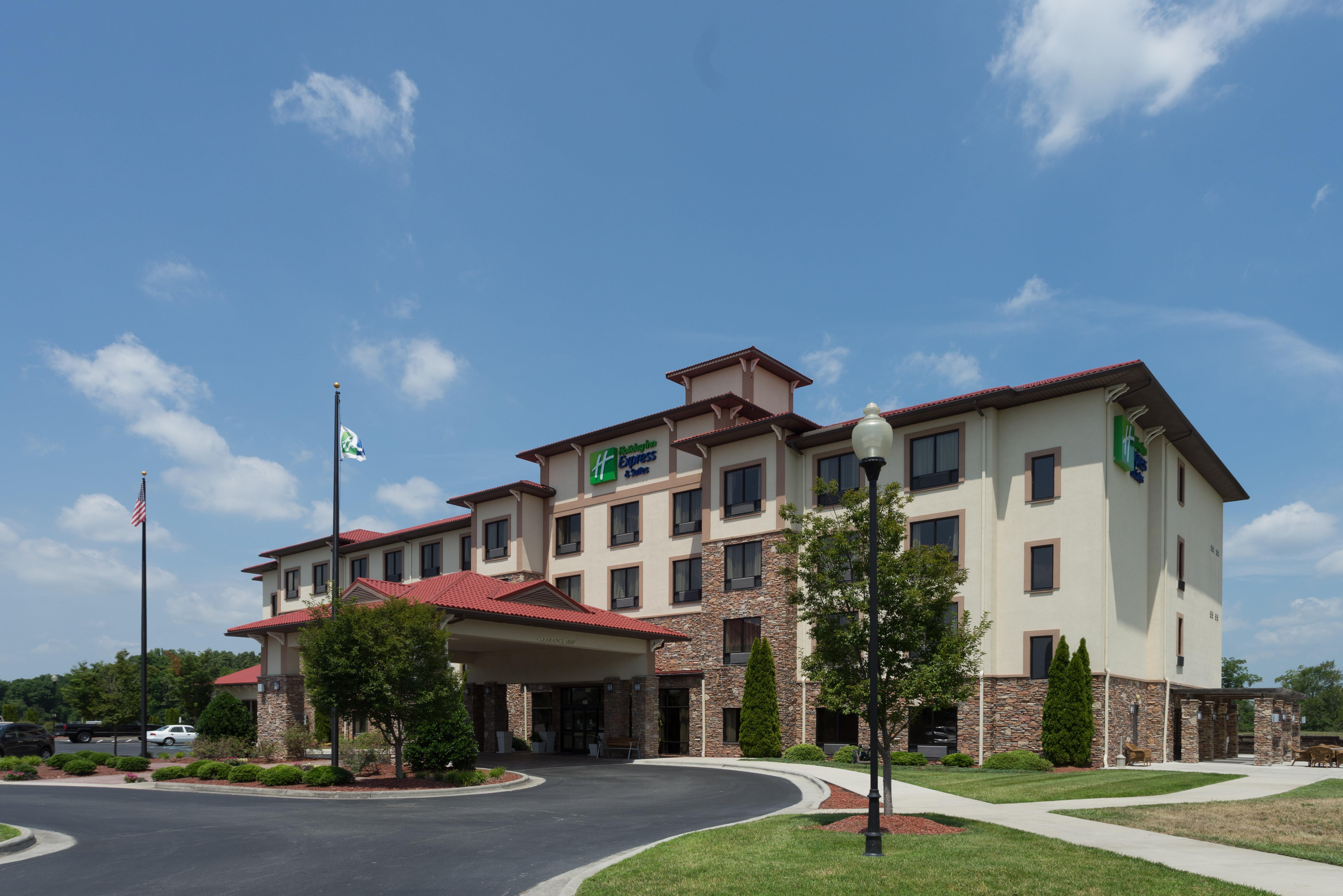 Holiday Inn Express & Suites Lexington North West-The Vineyard By Ihg Esterno foto