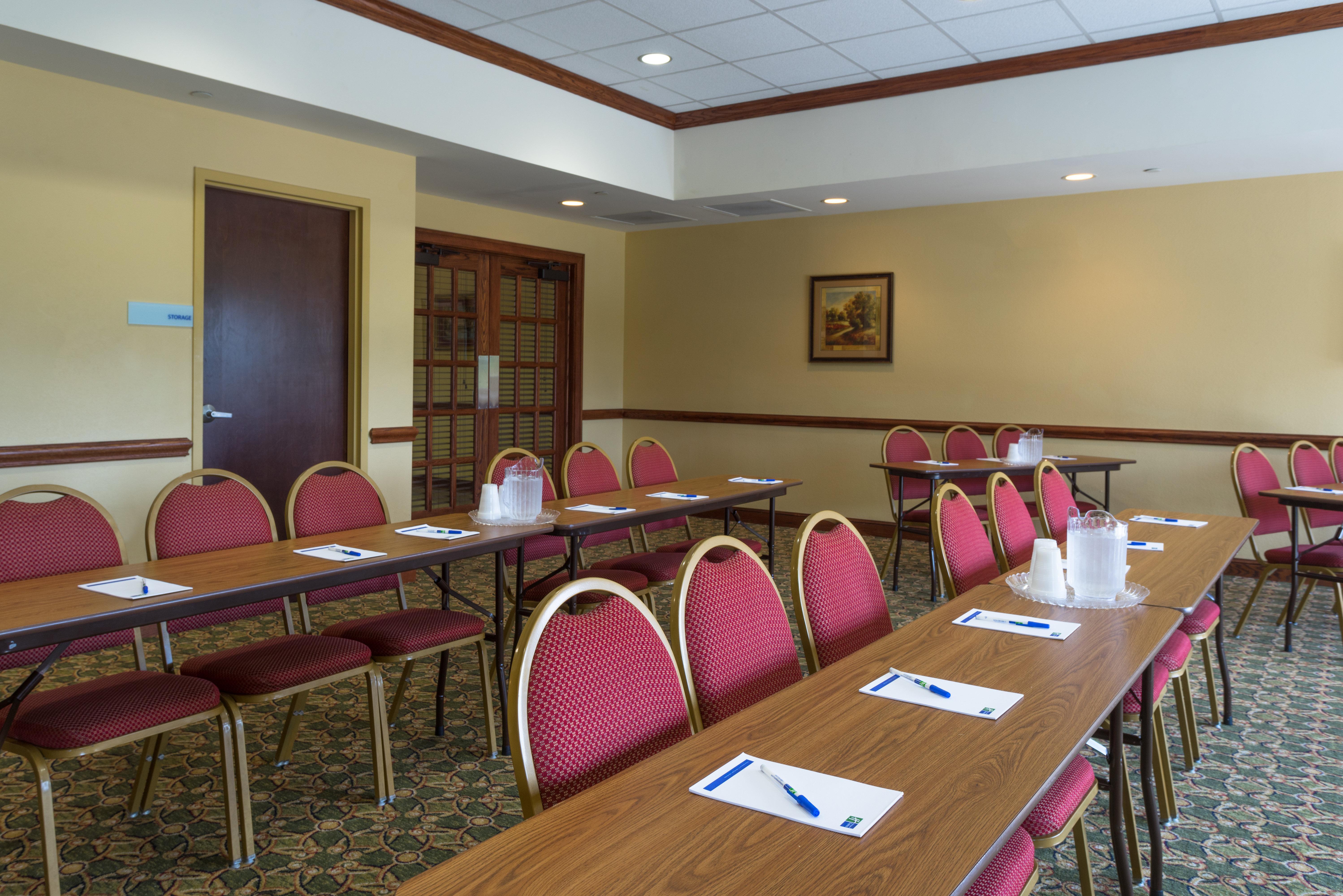 Holiday Inn Express & Suites Lexington North West-The Vineyard By Ihg Esterno foto