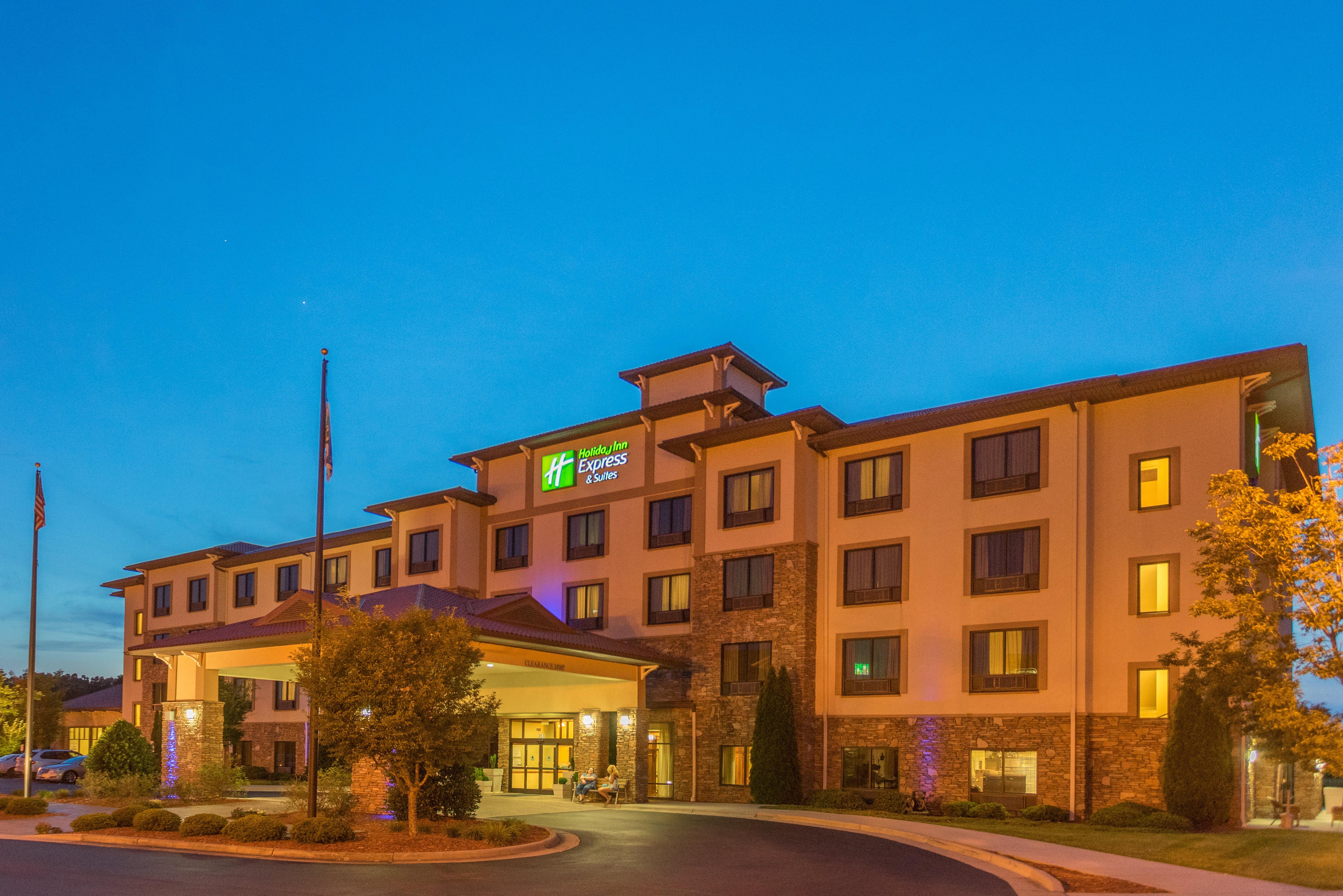 Holiday Inn Express & Suites Lexington North West-The Vineyard By Ihg Esterno foto