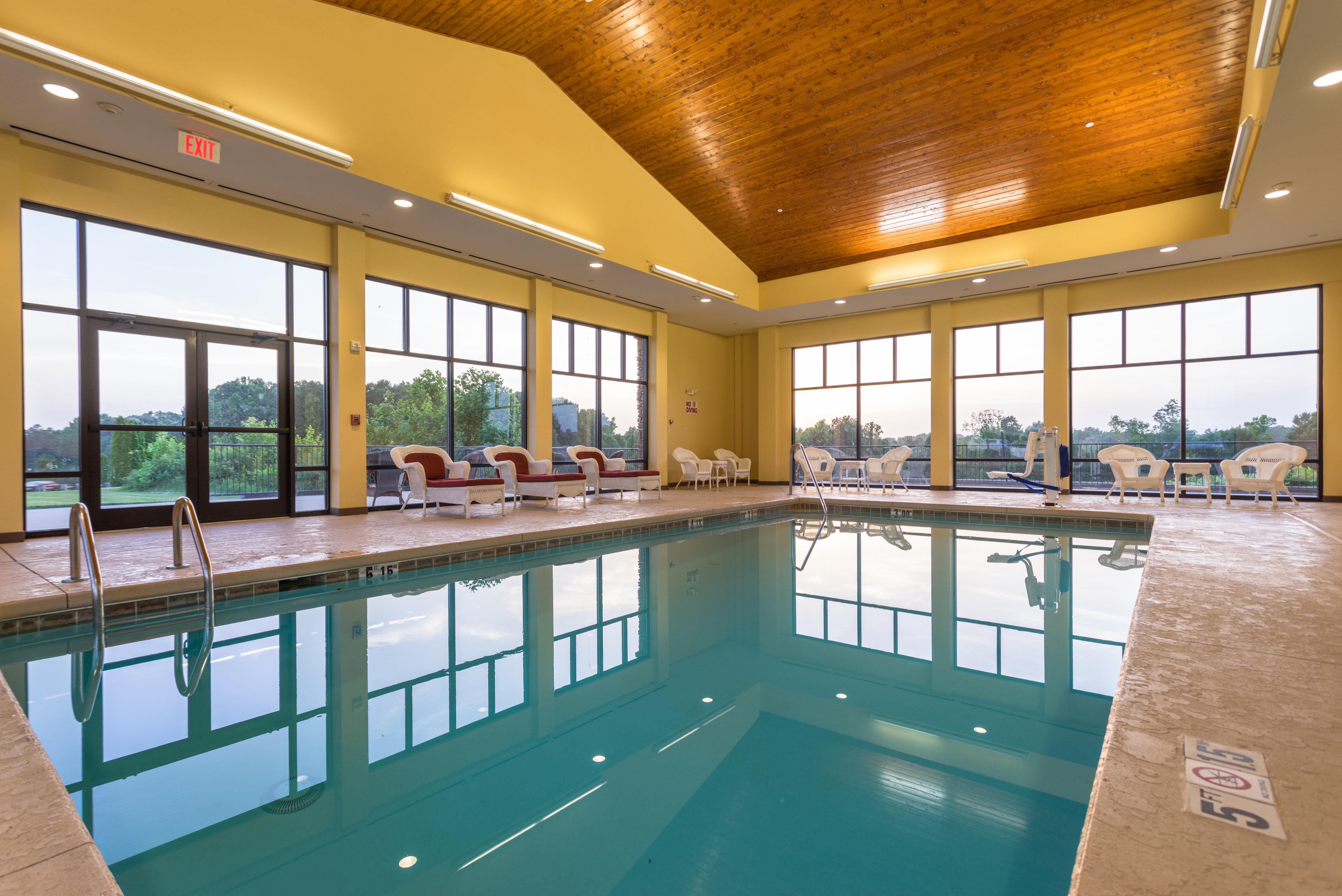 Holiday Inn Express & Suites Lexington North West-The Vineyard By Ihg Esterno foto