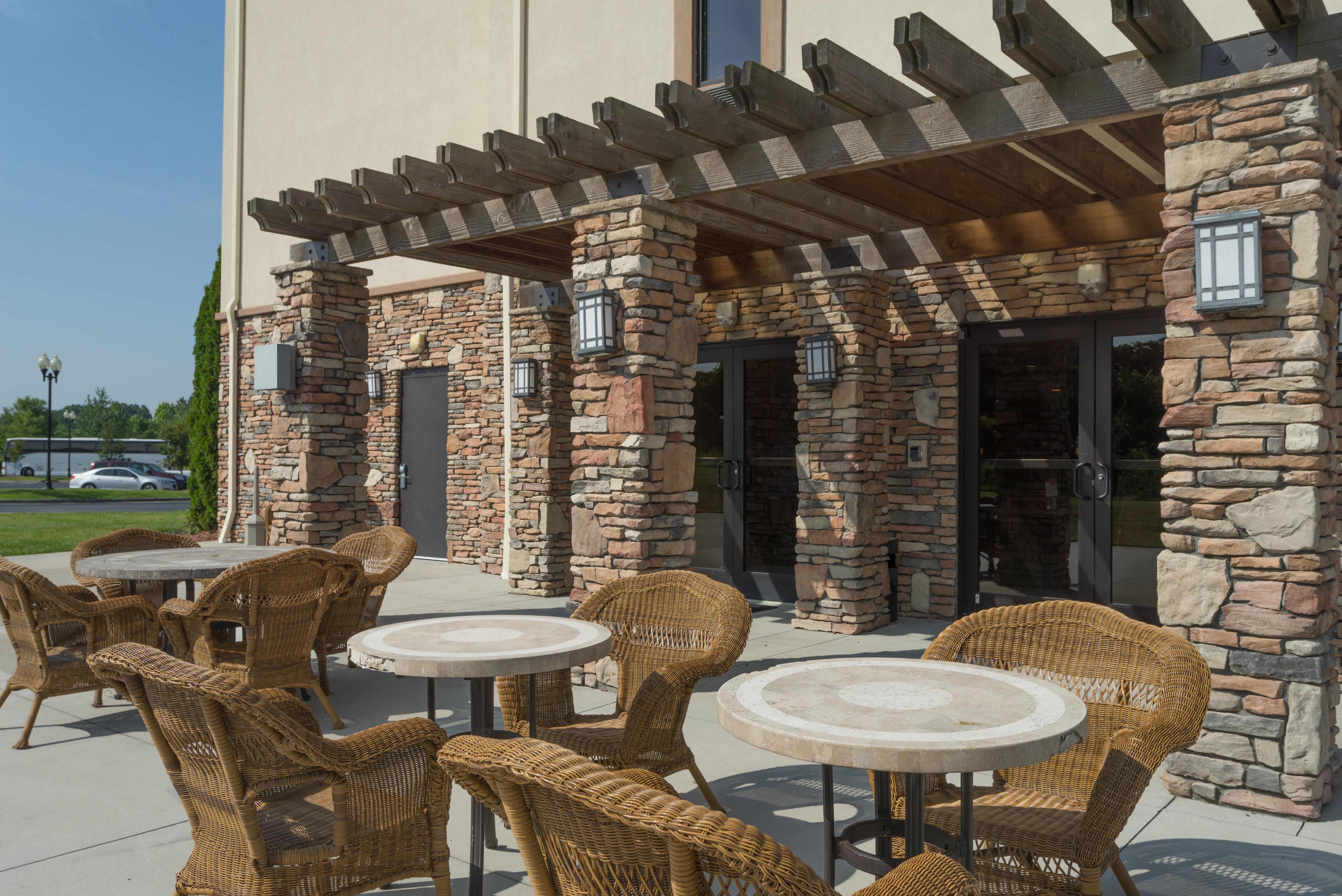 Holiday Inn Express & Suites Lexington North West-The Vineyard By Ihg Esterno foto