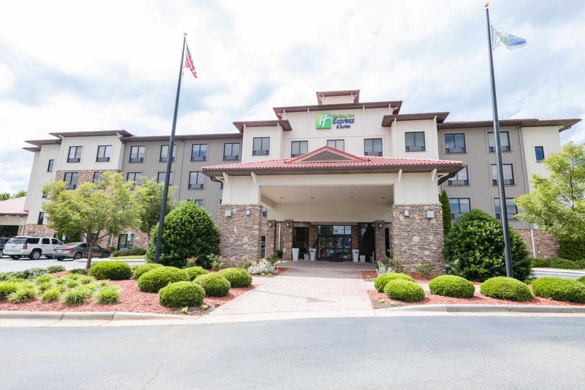 Holiday Inn Express & Suites Lexington North West-The Vineyard By Ihg Esterno foto